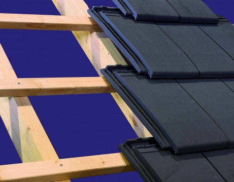 Tuiles : une solution pérenne et efficace Dachlattung