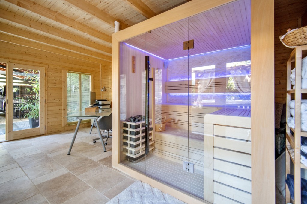 Aménagement d'un SAUNA dans un studio de jardin